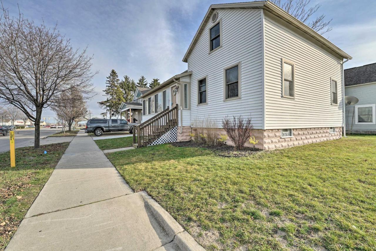 All-Season Grand Haven Getaway With Deck! Exterior photo